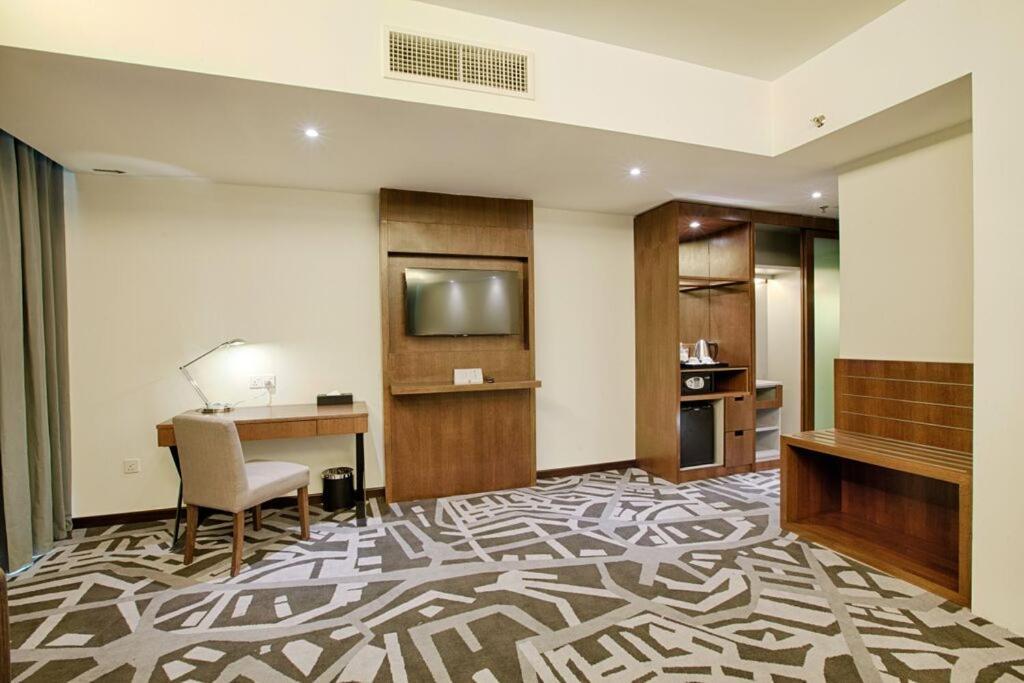Wp Hotel Kuala Lumpur Exterior photo